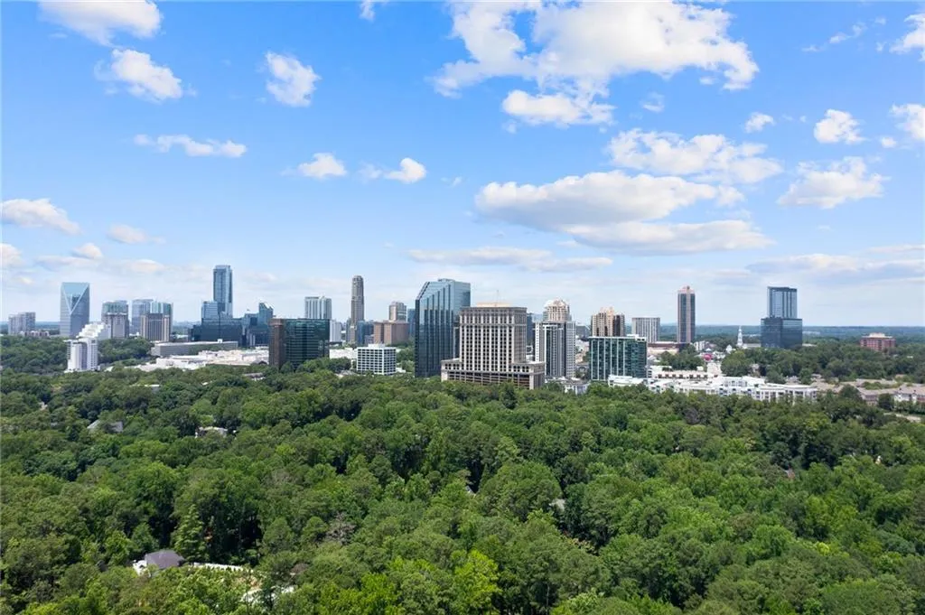 1183 Woods Circle Ne, Atlanta, Georgia 30324, 3 Bedrooms Bedrooms, ,3 BathroomsBathrooms,Residential,For Sale,1183 Woods Circle Ne,7591599