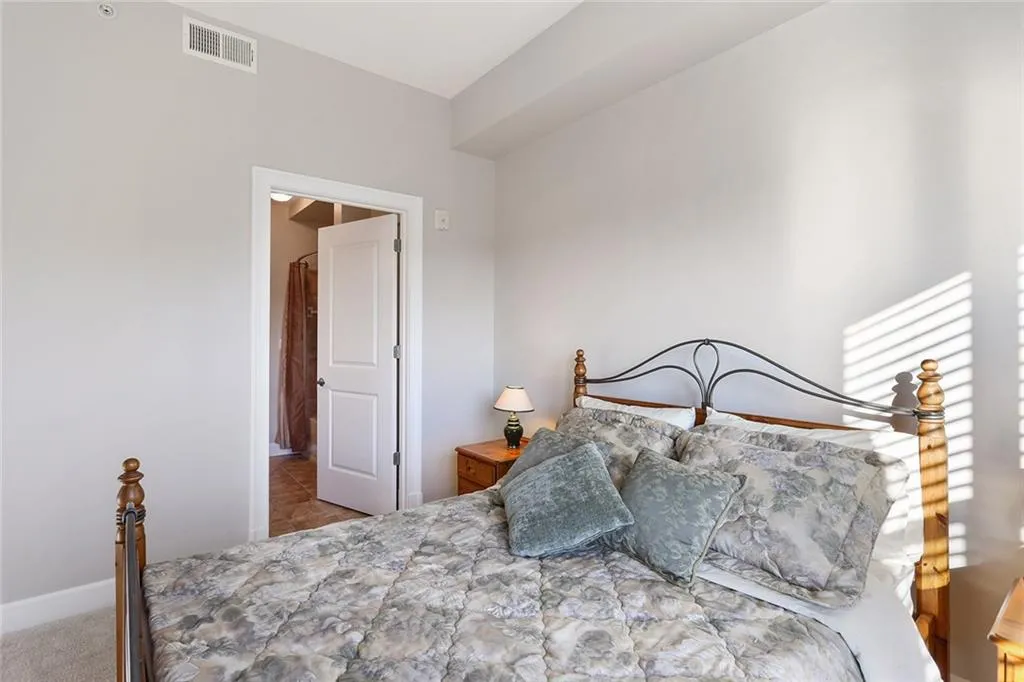 200 River Vista Drive Unit 715, Atlanta, Georgia 30339, 2 Bedrooms Bedrooms, ,2 BathroomsBathrooms,Residential,Sold,200 River Vista Drive Unit 715,6607104