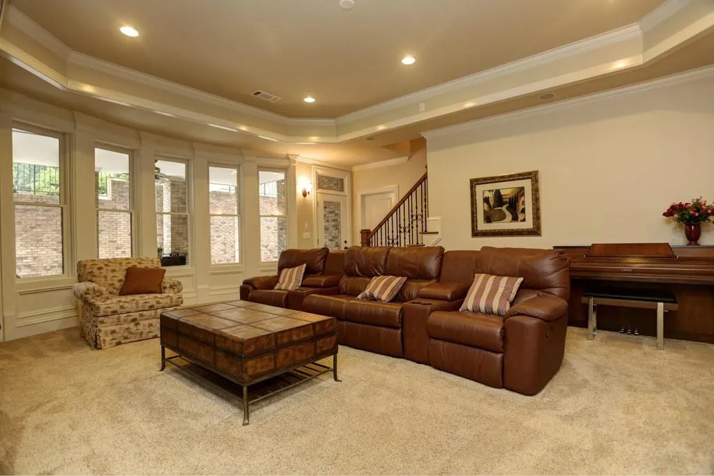 4980 High Point Road, Atlanta, Georgia 30342, 6 Bedrooms Bedrooms, ,5 BathroomsBathrooms,Residential,Sold,4980 High Point Road,5814352