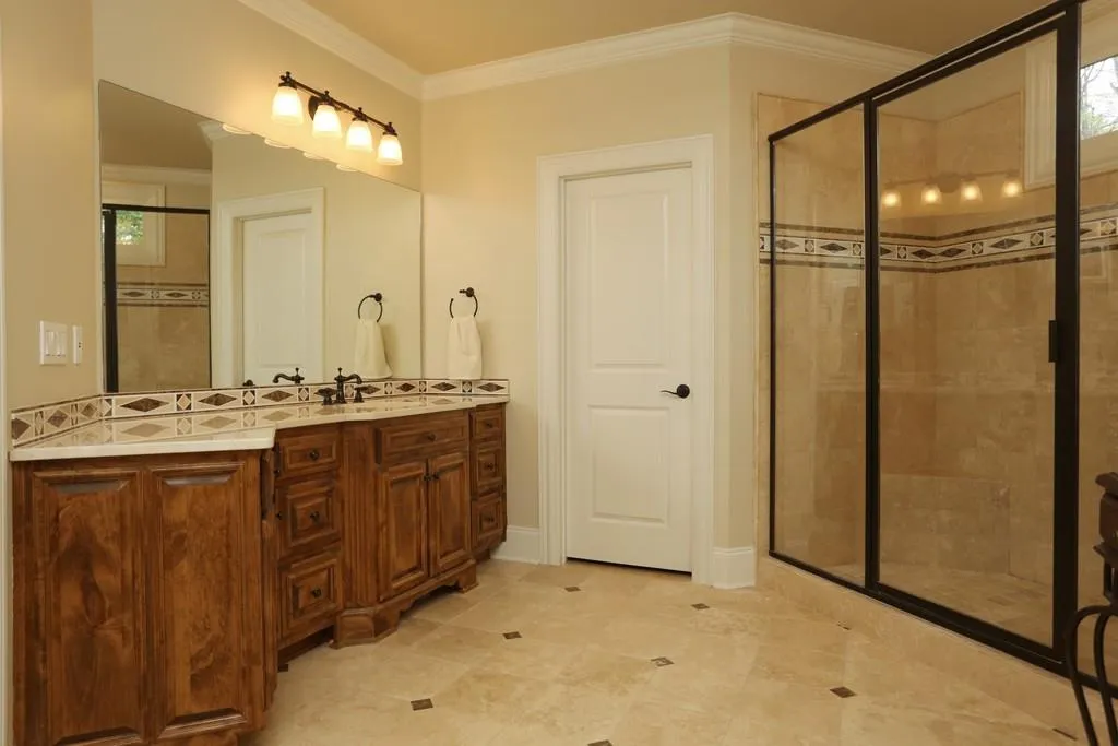 4980 High Point Road, Atlanta, Georgia 30342, 6 Bedrooms Bedrooms, ,5 BathroomsBathrooms,Residential,Sold,4980 High Point Road,5814352