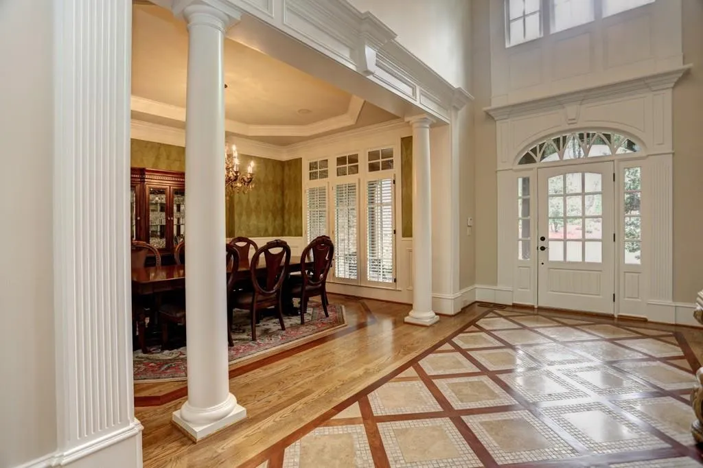 4980 High Point Road, Atlanta, Georgia 30342, 6 Bedrooms Bedrooms, ,5 BathroomsBathrooms,Residential,Sold,4980 High Point Road,5814352