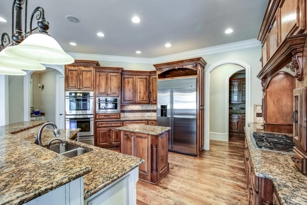 4980 High Point Road, Atlanta, Georgia 30342, 6 Bedrooms Bedrooms, ,5 BathroomsBathrooms,Residential,Sold,4980 High Point Road,5814352