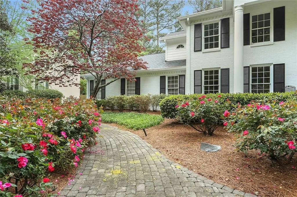 6175 Riverwood Drive Nw, Atlanta, Georgia 30328, 4 Bedrooms Bedrooms, ,3 BathroomsBathrooms,Residential,Sold,6175 Riverwood Drive Nw,5836389