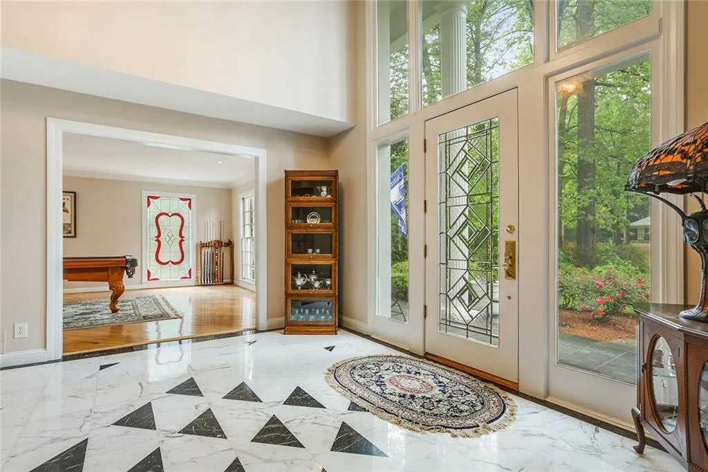 6175 Riverwood Drive Nw, Atlanta, Georgia 30328, 4 Bedrooms Bedrooms, ,3 BathroomsBathrooms,Residential,Sold,6175 Riverwood Drive Nw,5836389