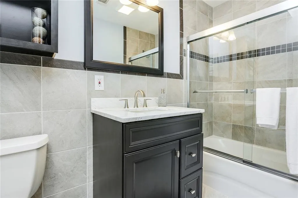 6175 Riverwood Drive Nw, Atlanta, Georgia 30328, 4 Bedrooms Bedrooms, ,3 BathroomsBathrooms,Residential,Sold,6175 Riverwood Drive Nw,5836389