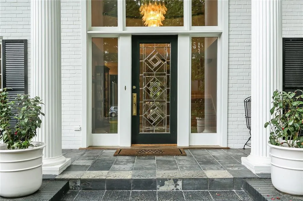 6175 Riverwood Drive Nw, Atlanta, Georgia 30328, 4 Bedrooms Bedrooms, ,3 BathroomsBathrooms,Residential,Sold,6175 Riverwood Drive Nw,5836389