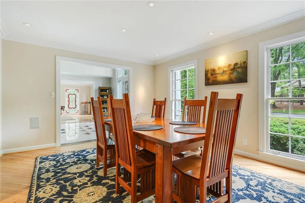 6175 Riverwood Drive Nw, Atlanta, Georgia 30328, 4 Bedrooms Bedrooms, ,3 BathroomsBathrooms,Residential,Sold,6175 Riverwood Drive Nw,5836389