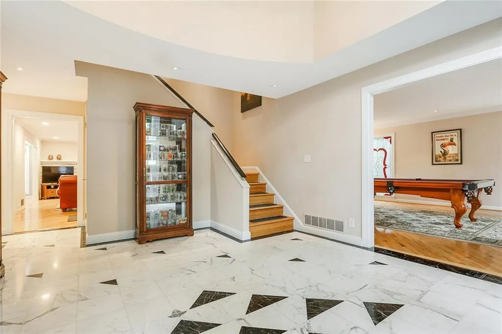 6175 Riverwood Drive Nw, Atlanta, Georgia 30328, 4 Bedrooms Bedrooms, ,3 BathroomsBathrooms,Residential,Sold,6175 Riverwood Drive Nw,5836389