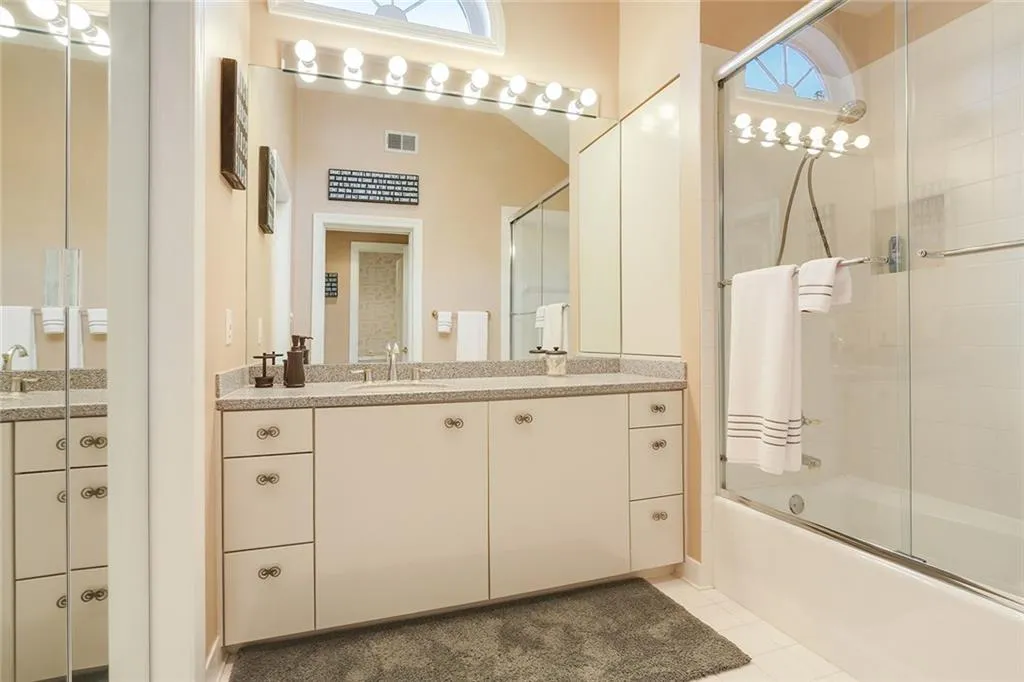 6175 Riverwood Drive Nw, Atlanta, Georgia 30328, 4 Bedrooms Bedrooms, ,3 BathroomsBathrooms,Residential,Sold,6175 Riverwood Drive Nw,5836389