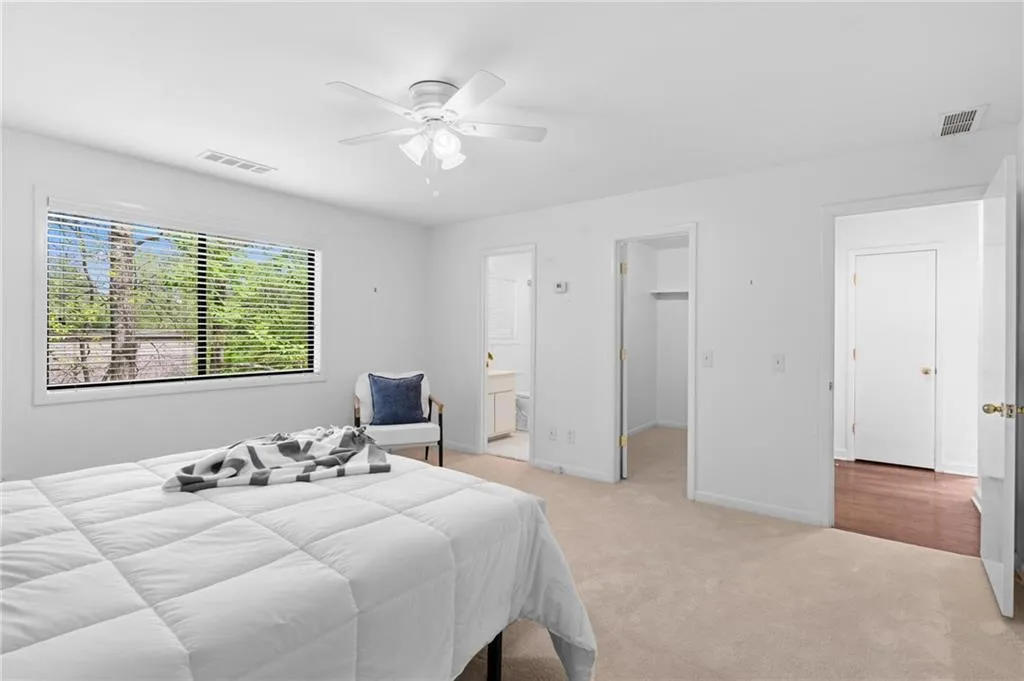 upstairs secondary bedroom 1