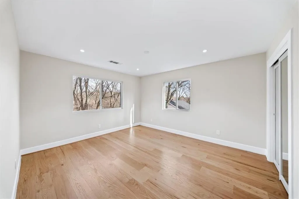 250 Bruton Way, Atlanta, Georgia 30342, 7 Bedrooms Bedrooms, ,4 BathroomsBathrooms,Residential,For Sale,250 Bruton Way,7707930