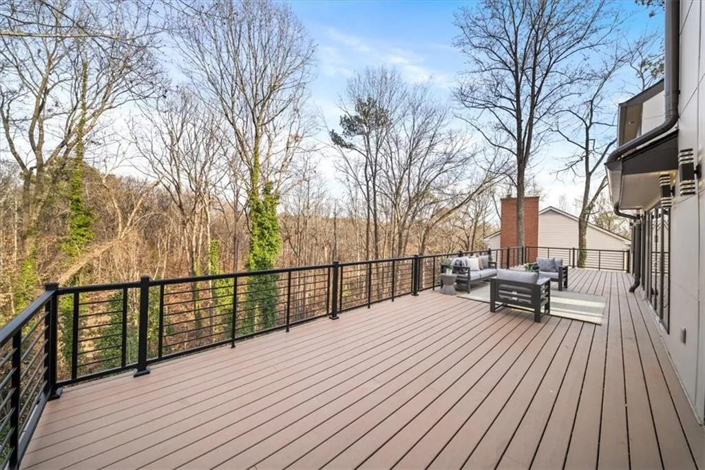 250 Bruton Way, Atlanta, Georgia 30342, 7 Bedrooms Bedrooms, ,4 BathroomsBathrooms,Residential,For Sale,250 Bruton Way,7707930