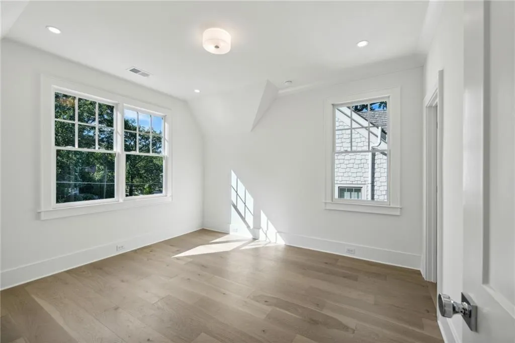 114 Terrace Drive Ne, Atlanta, Georgia 30305, 6 Bedrooms Bedrooms, ,5 BathroomsBathrooms,Residential,For Sale,114 Terrace Drive Ne,7522536