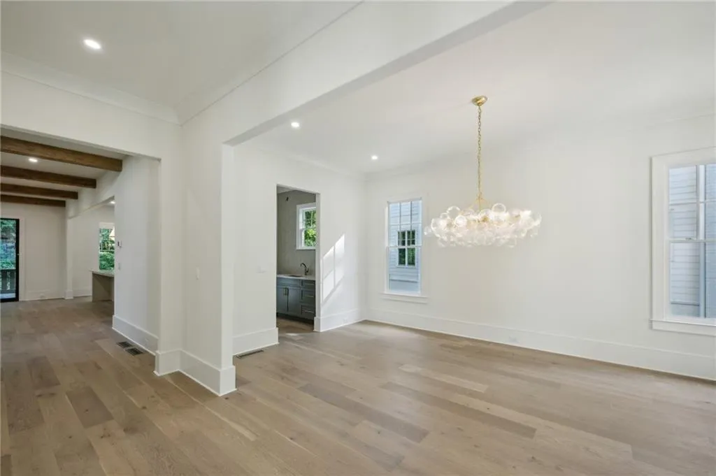 114 Terrace Drive Ne, Atlanta, Georgia 30305, 6 Bedrooms Bedrooms, ,5 BathroomsBathrooms,Residential,For Sale,114 Terrace Drive Ne,7522536