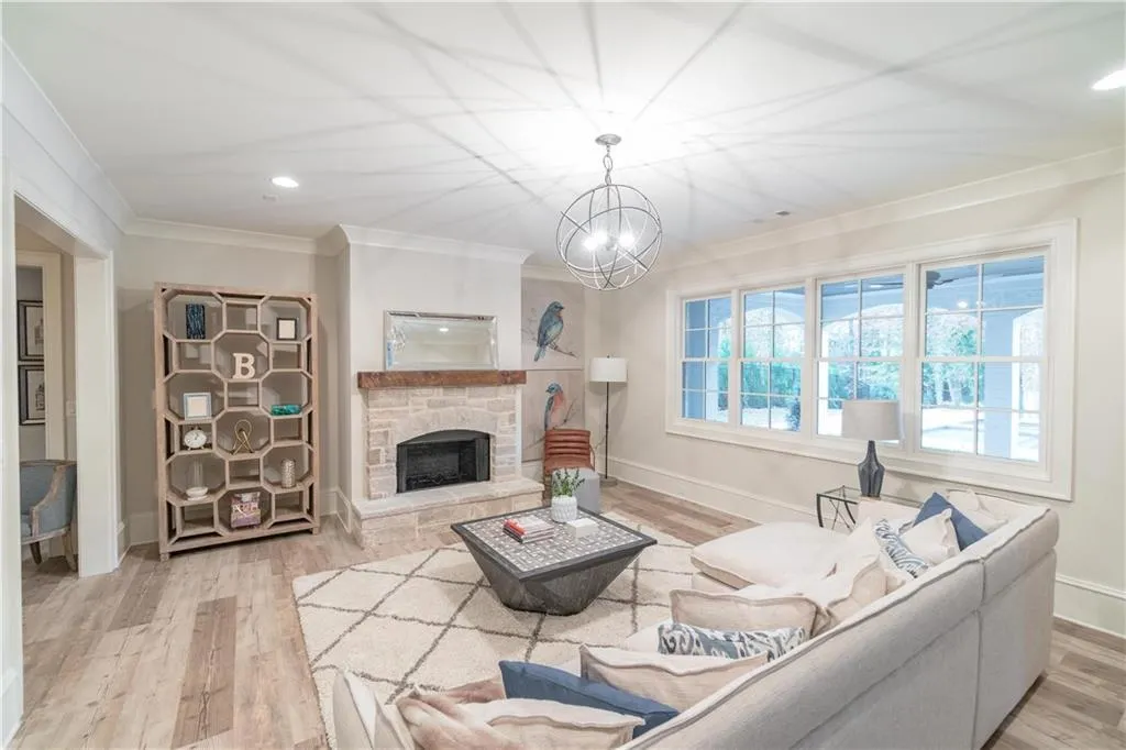 4891 Powers Ferry Road, Atlanta, Georgia 30327, 6 Bedrooms Bedrooms, ,6 BathroomsBathrooms,Residential,Sold,4891 Powers Ferry Road,5934394