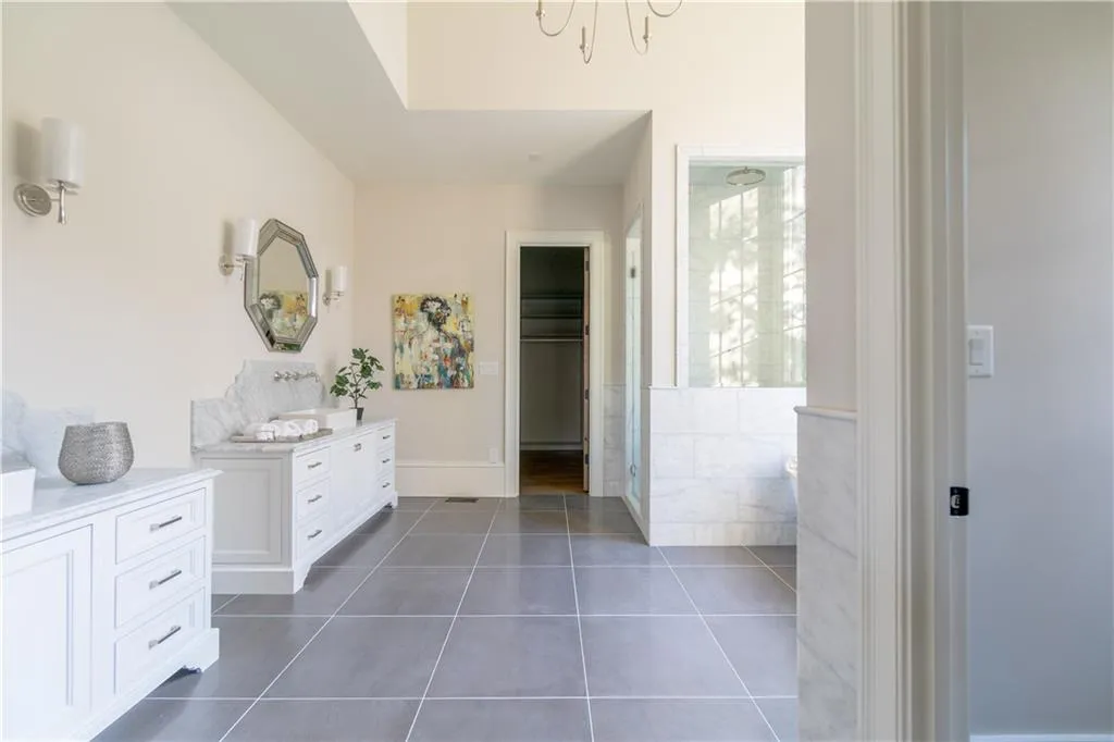4891 Powers Ferry Road, Atlanta, Georgia 30327, 6 Bedrooms Bedrooms, ,6 BathroomsBathrooms,Residential,Sold,4891 Powers Ferry Road,5934394
