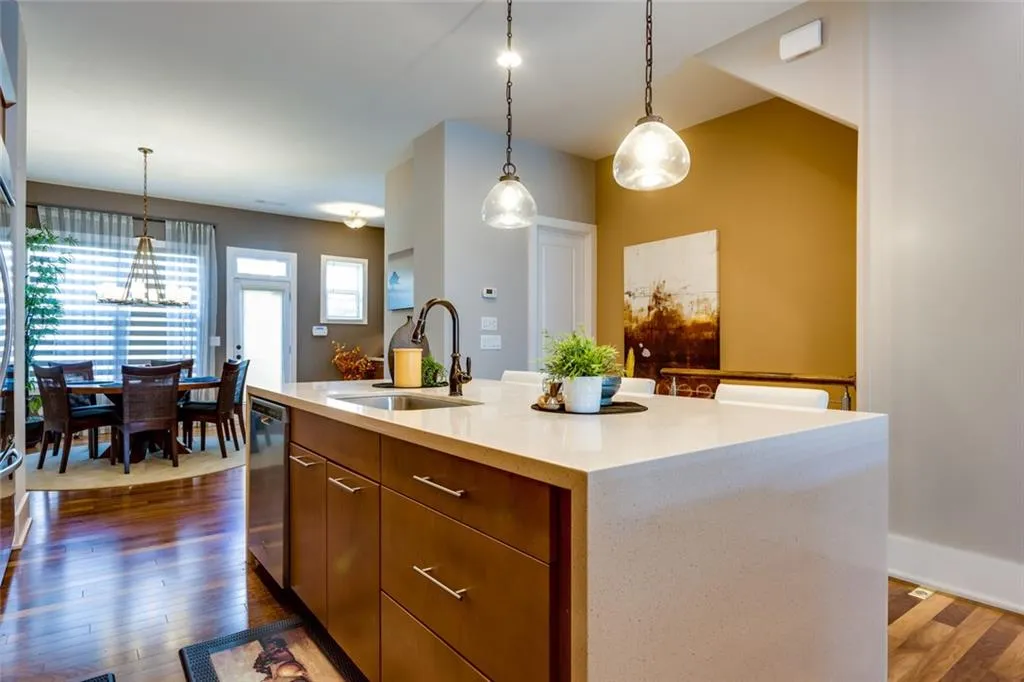 229 Alderwood Point, Sandy Springs, Georgia 30328, 3 Bedrooms Bedrooms, ,2 BathroomsBathrooms,Residential,Sold,229 Alderwood Point,6647864