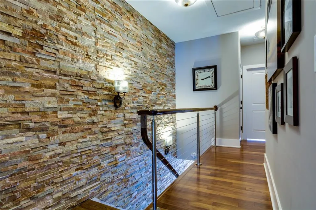 229 Alderwood Point, Sandy Springs, Georgia 30328, 3 Bedrooms Bedrooms, ,2 BathroomsBathrooms,Residential,Sold,229 Alderwood Point,6647864