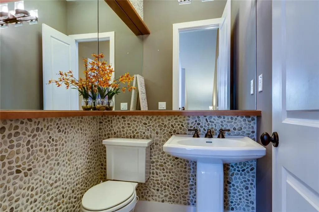 229 Alderwood Point, Sandy Springs, Georgia 30328, 3 Bedrooms Bedrooms, ,2 BathroomsBathrooms,Residential,Sold,229 Alderwood Point,6647864