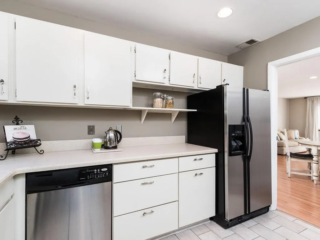 4300 Chastain Walk Unit 25, Atlanta, Georgia 30342, 2 Bedrooms Bedrooms, ,1 BathroomBathrooms,Residential,Sold,4300 Chastain Walk Unit 25,5924734