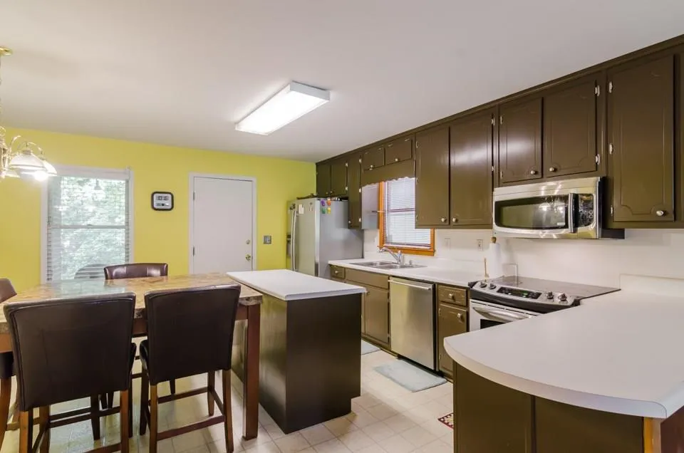 5515 Wing Street, Sandy Springs, Georgia 30350, 4 Bedrooms Bedrooms, ,2 BathroomsBathrooms,Residential,Sold,5515 Wing Street,5692013