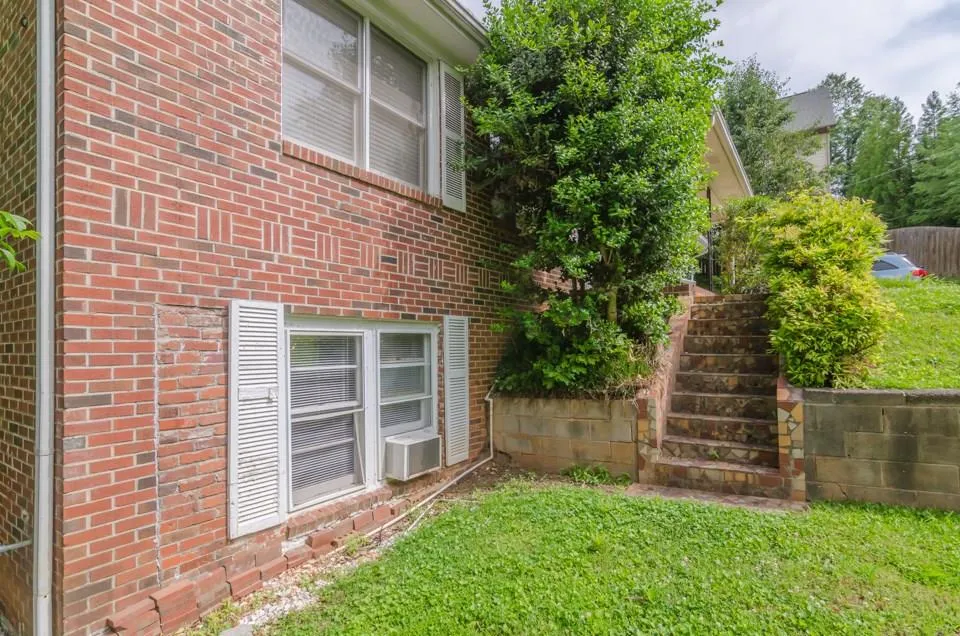 5515 Wing Street, Sandy Springs, Georgia 30350, 4 Bedrooms Bedrooms, ,2 BathroomsBathrooms,Residential,Sold,5515 Wing Street,5692013