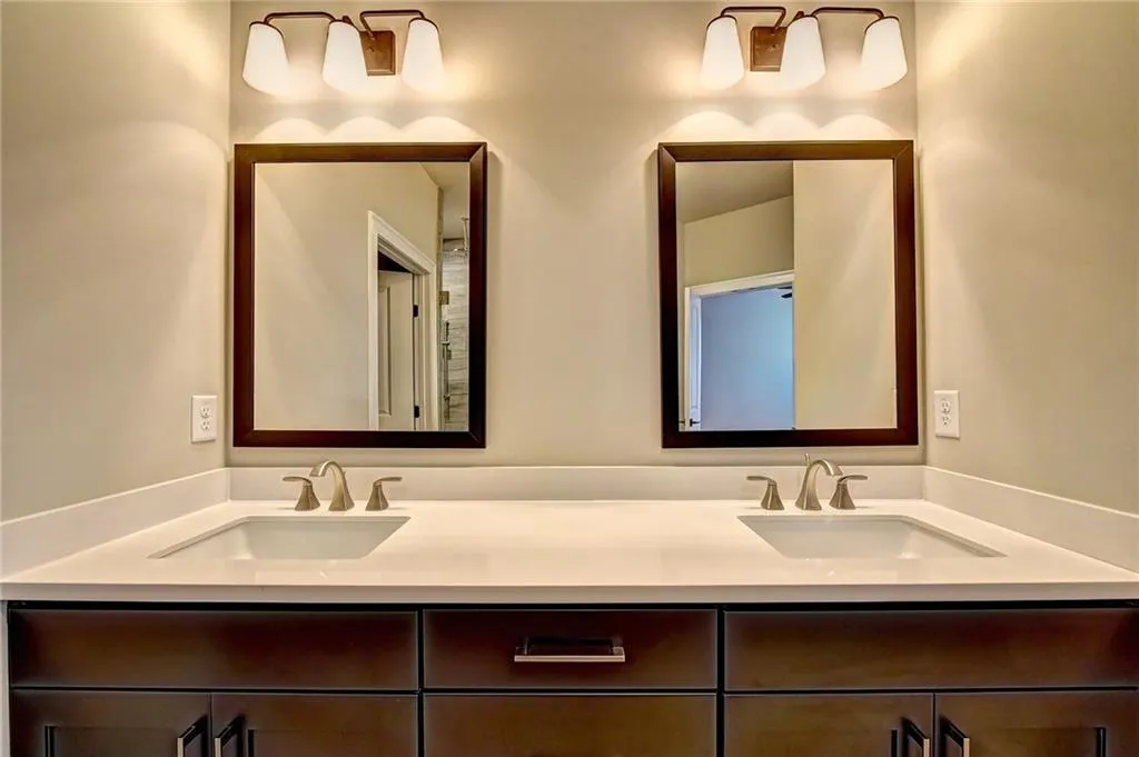 4313 Parkside Place, Atlanta, Georgia 30342, 3 Bedrooms Bedrooms, ,3 BathroomsBathrooms,Residential,Sold,4313 Parkside Place,6082717