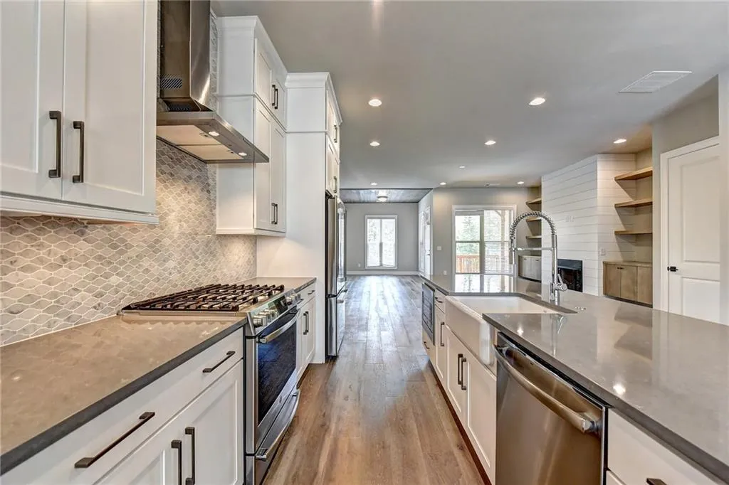 4313 Parkside Place, Atlanta, Georgia 30342, 3 Bedrooms Bedrooms, ,3 BathroomsBathrooms,Residential,Sold,4313 Parkside Place,6082717