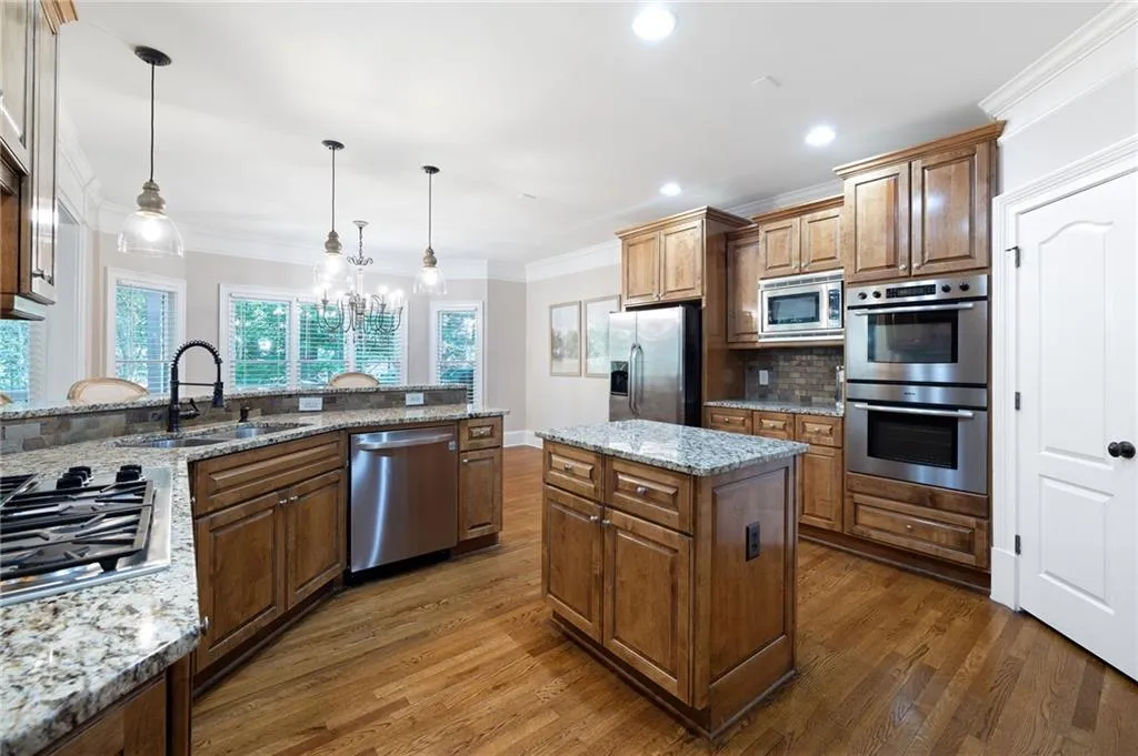 7987 Magnolia Square, Sandy Springs, Georgia 30350, 4 Bedrooms Bedrooms, ,3 BathroomsBathrooms,Residential,Sold,7987 Magnolia Square,7228579