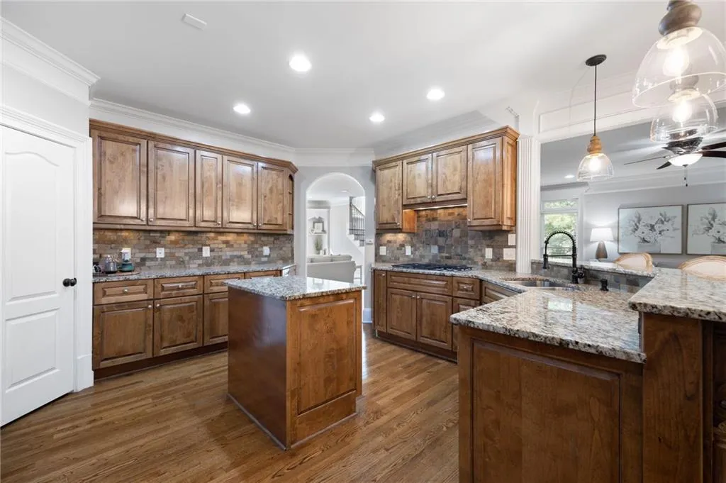 7987 Magnolia Square, Sandy Springs, Georgia 30350, 4 Bedrooms Bedrooms, ,3 BathroomsBathrooms,Residential,Sold,7987 Magnolia Square,7228579