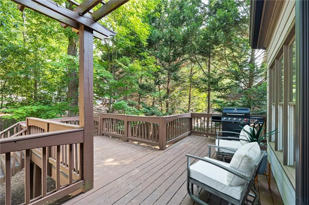 7987 Magnolia Square, Sandy Springs, Georgia 30350, 4 Bedrooms Bedrooms, ,3 BathroomsBathrooms,Residential,Sold,7987 Magnolia Square,7228579