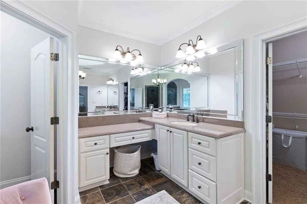 7987 Magnolia Square, Sandy Springs, Georgia 30350, 4 Bedrooms Bedrooms, ,3 BathroomsBathrooms,Residential,Sold,7987 Magnolia Square,7228579