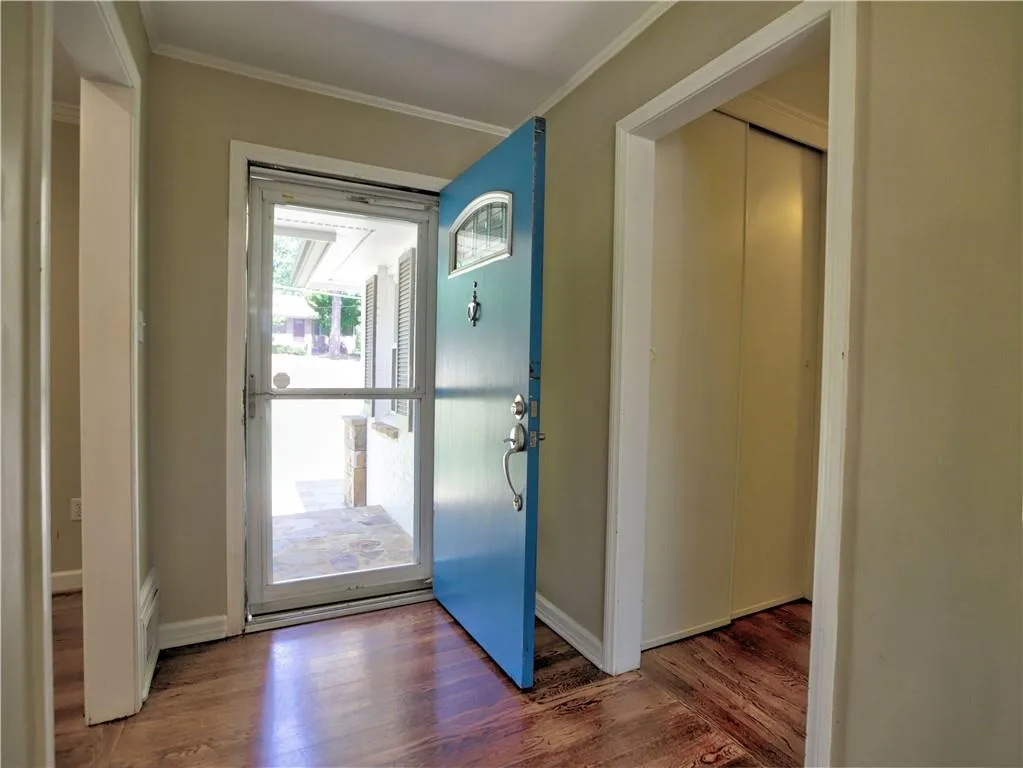 393 Hilderbrand Drive, Sandy Springs, Georgia 30328, 3 Bedrooms Bedrooms, ,2 BathroomsBathrooms,Residential,Sold,393 Hilderbrand Drive,7753443