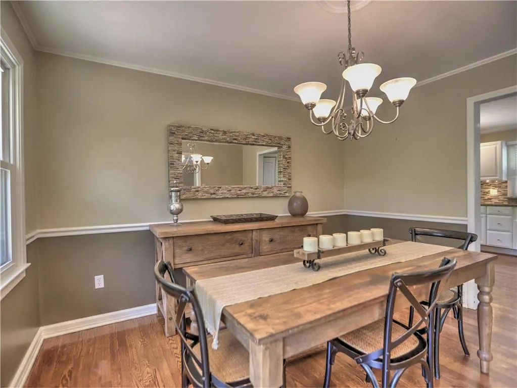 393 Hilderbrand Drive, Sandy Springs, Georgia 30328, 3 Bedrooms Bedrooms, ,2 BathroomsBathrooms,Residential,Sold,393 Hilderbrand Drive,7753443