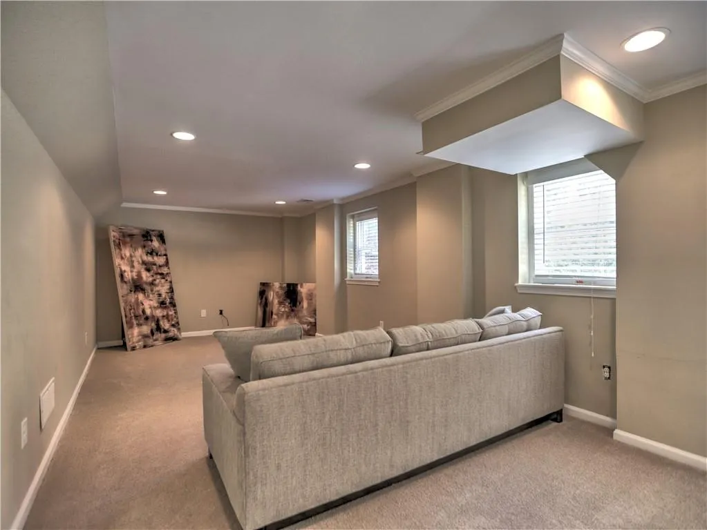 393 Hilderbrand Drive, Sandy Springs, Georgia 30328, 3 Bedrooms Bedrooms, ,2 BathroomsBathrooms,Residential,Sold,393 Hilderbrand Drive,7753443