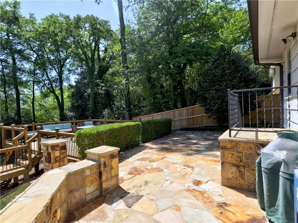 393 Hilderbrand Drive, Sandy Springs, Georgia 30328, 3 Bedrooms Bedrooms, ,2 BathroomsBathrooms,Residential,Sold,393 Hilderbrand Drive,7753443