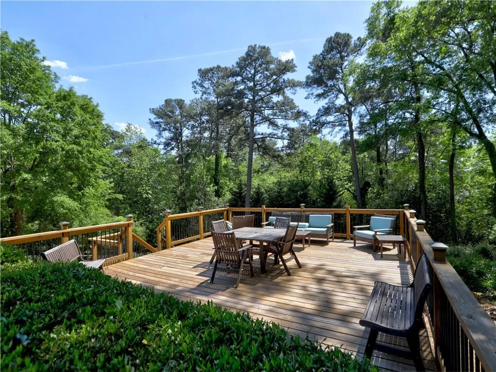 393 Hilderbrand Drive, Sandy Springs, Georgia 30328, 3 Bedrooms Bedrooms, ,2 BathroomsBathrooms,Residential,Sold,393 Hilderbrand Drive,7753443