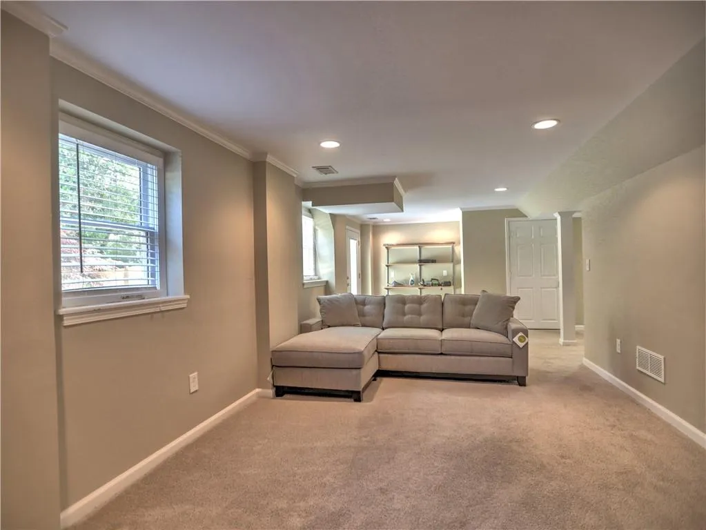 393 Hilderbrand Drive, Sandy Springs, Georgia 30328, 3 Bedrooms Bedrooms, ,2 BathroomsBathrooms,Residential,Sold,393 Hilderbrand Drive,7753443