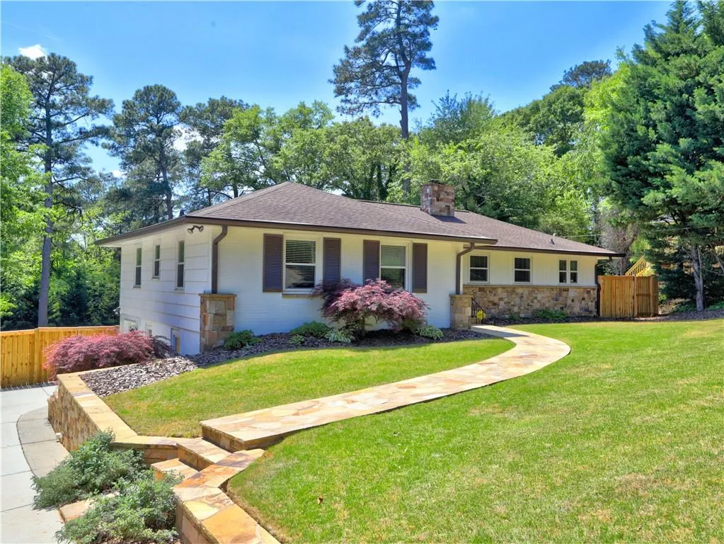 393 Hilderbrand Drive, Sandy Springs, Georgia 30328, 3 Bedrooms Bedrooms, ,2 BathroomsBathrooms,Residential,Sold,393 Hilderbrand Drive,7753443