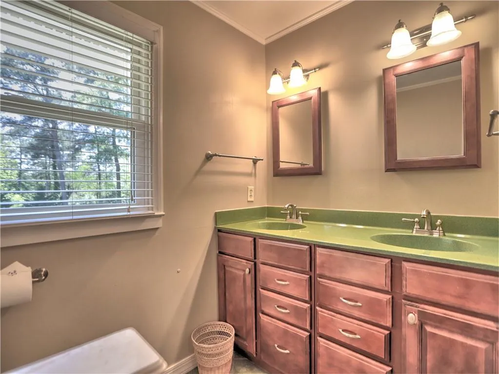 393 Hilderbrand Drive, Sandy Springs, Georgia 30328, 3 Bedrooms Bedrooms, ,2 BathroomsBathrooms,Residential,Sold,393 Hilderbrand Drive,7753443