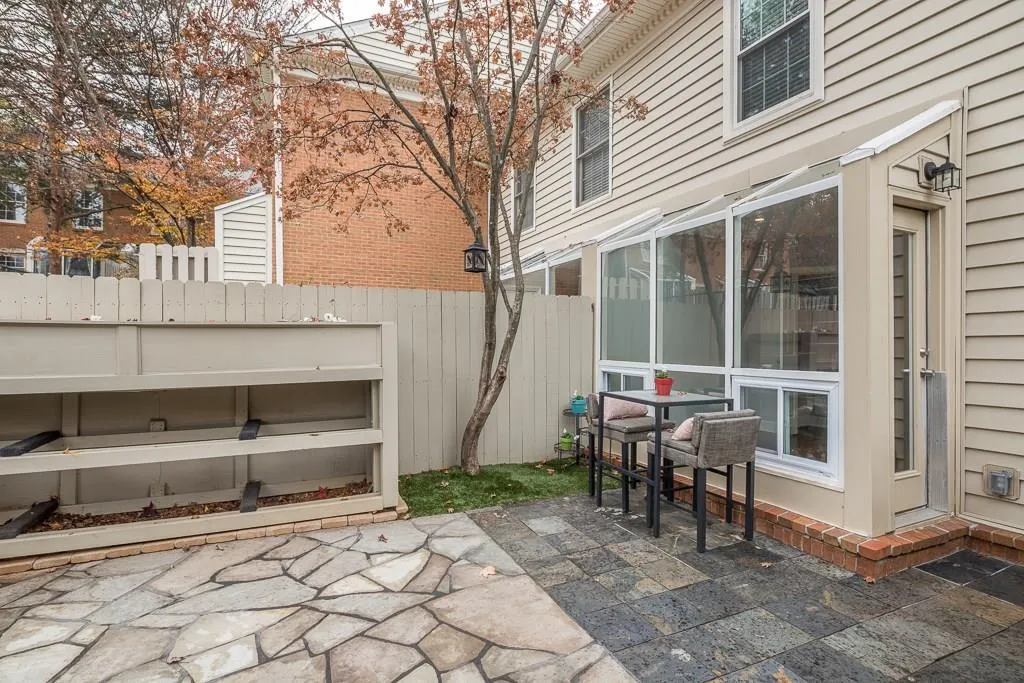 95 Mount Vernon Circle, Atlanta, Georgia 30338, 2 Bedrooms Bedrooms, ,2 BathroomsBathrooms,Residential,Sold,95 Mount Vernon Circle,5940214