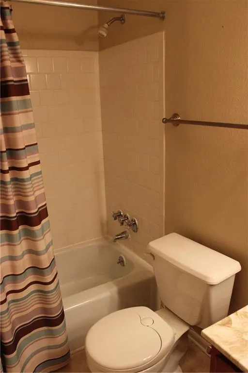 6900 Roswell Road Unit F6, Atlanta, Georgia 30328, 2 Bedrooms Bedrooms, ,2 BathroomsBathrooms,Residential,Sold,6900 Roswell Road Unit F6,5816602