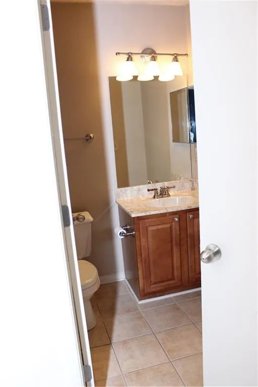 6900 Roswell Road Unit F6, Atlanta, Georgia 30328, 2 Bedrooms Bedrooms, ,2 BathroomsBathrooms,Residential,Sold,6900 Roswell Road Unit F6,5816602