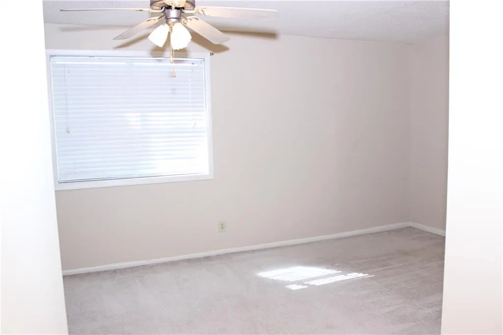 6900 Roswell Road Unit F6, Atlanta, Georgia 30328, 2 Bedrooms Bedrooms, ,2 BathroomsBathrooms,Residential,Sold,6900 Roswell Road Unit F6,5816602