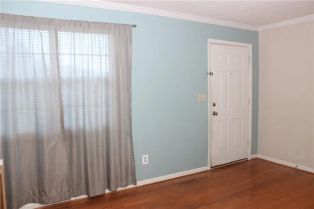 6900 Roswell Road Unit F6, Atlanta, Georgia 30328, 2 Bedrooms Bedrooms, ,2 BathroomsBathrooms,Residential,Sold,6900 Roswell Road Unit F6,5816602