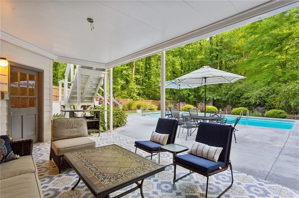 220 Marchand Court, Atlanta, Georgia 30328, 4 Bedrooms Bedrooms, ,3 BathroomsBathrooms,Residential,Sold,220 Marchand Court,7381007