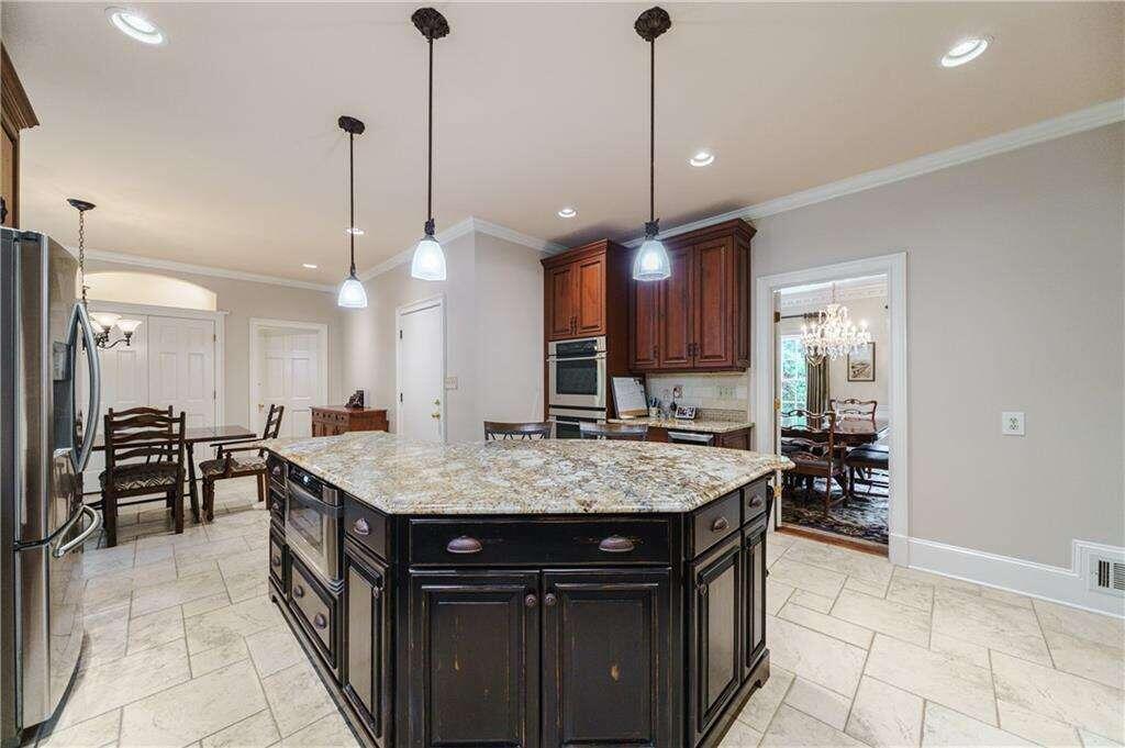 8090 Habersham Waters Road, Sandy Springs, Georgia 30350, 4 Bedrooms Bedrooms, ,3 BathroomsBathrooms,Residential,Sold,8090 Habersham Waters Road,7315352