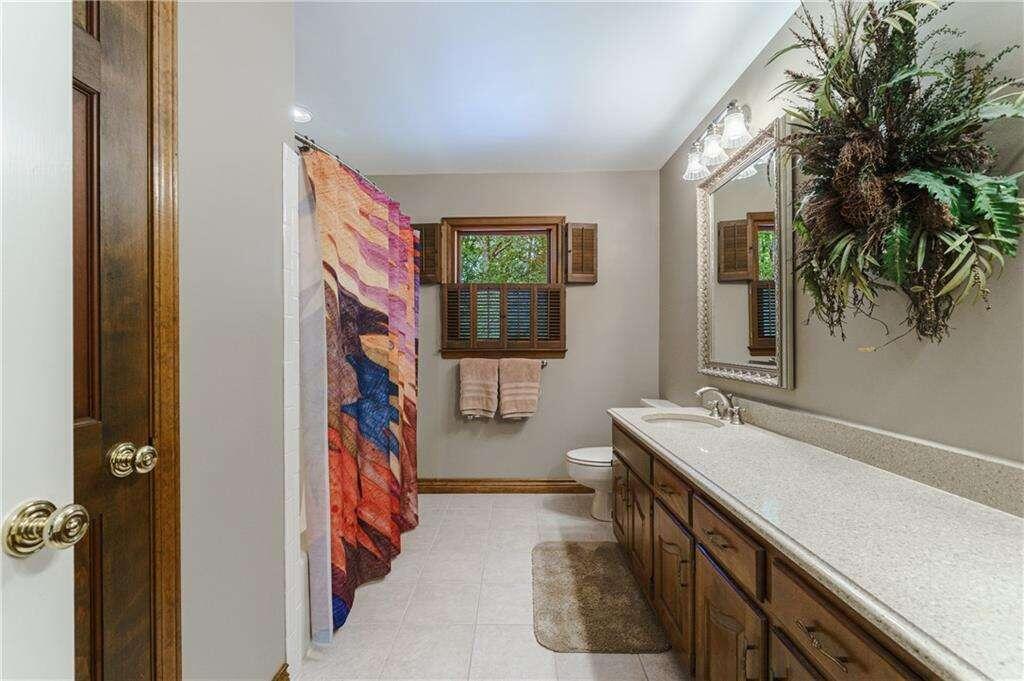 8090 Habersham Waters Road, Sandy Springs, Georgia 30350, 4 Bedrooms Bedrooms, ,3 BathroomsBathrooms,Residential,Sold,8090 Habersham Waters Road,7315352