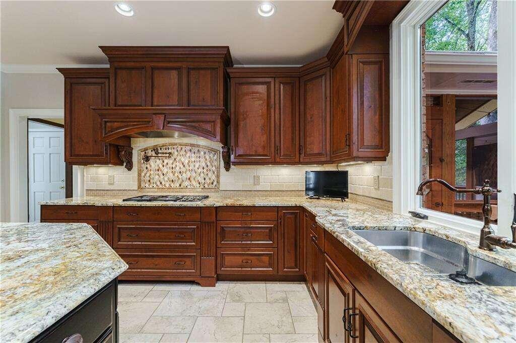 8090 Habersham Waters Road, Sandy Springs, Georgia 30350, 4 Bedrooms Bedrooms, ,3 BathroomsBathrooms,Residential,Sold,8090 Habersham Waters Road,7315352