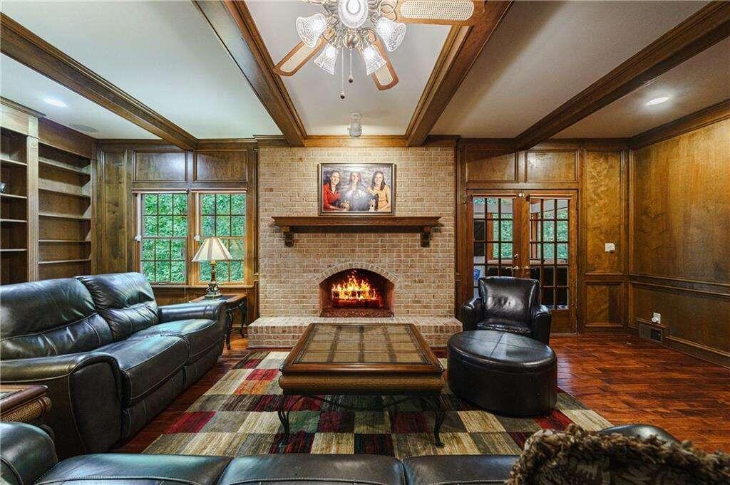 8090 Habersham Waters Road, Sandy Springs, Georgia 30350, 4 Bedrooms Bedrooms, ,3 BathroomsBathrooms,Residential,Sold,8090 Habersham Waters Road,7315352